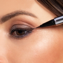 Artdeco High Precision Liquid Liner #03 brown