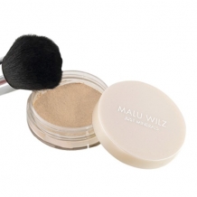 Malu Wilz mineral powder foundation 01